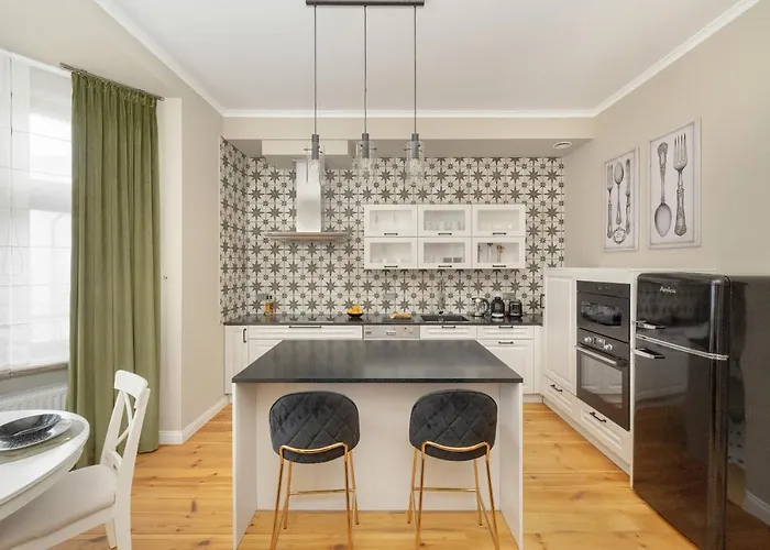 Aesthetic One Bedroom Apartment In Wroclaw By Noclegi Renters