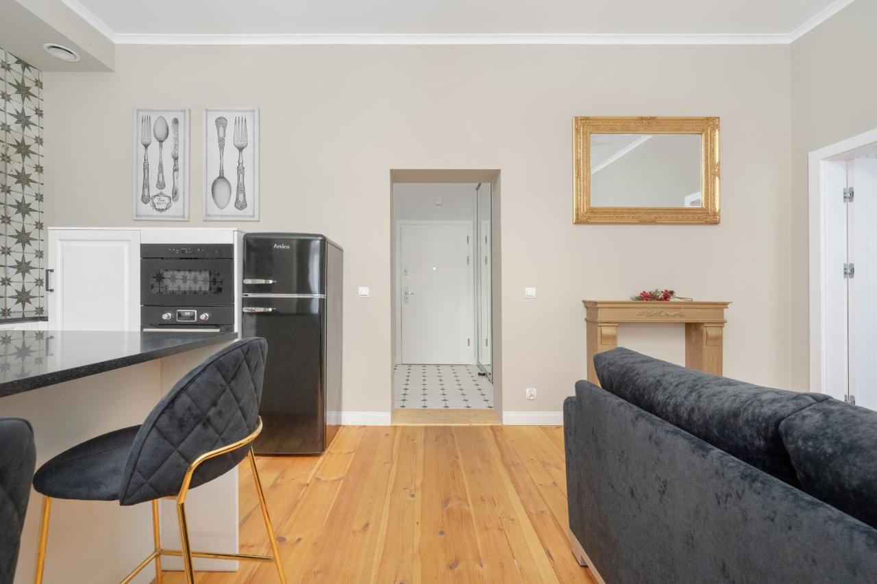 Aesthetic One Bedroom In By Renters Wroclaw