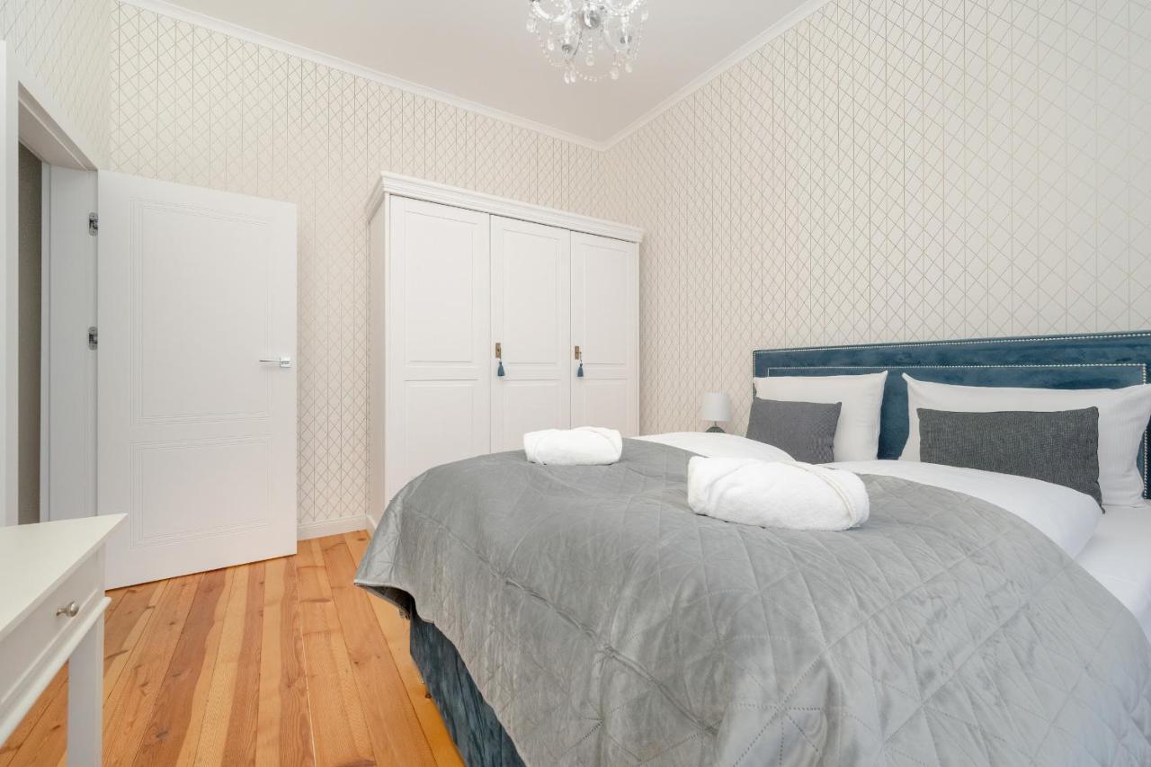Aesthetic One Bedroom In By Renters
